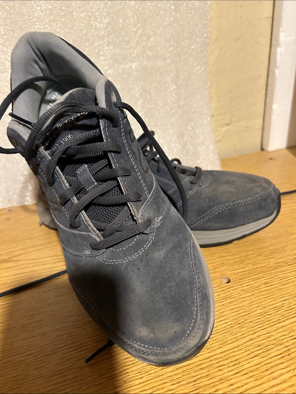 New Balance Women's Slate Gray/blue Suede Athletic Sneakers